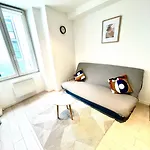 Bright 1 Bedroom First Floor Near Republique Paris 10