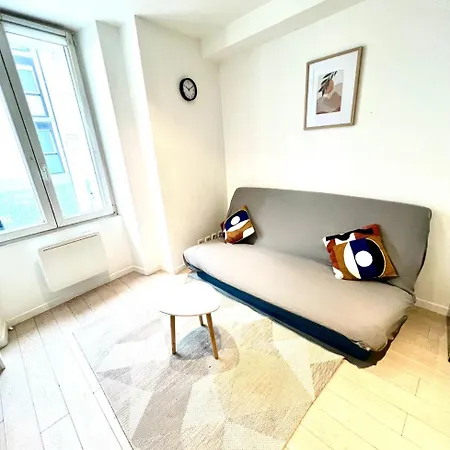 Apartment Bright 1 Bedroom First Floor Near Republique 10 Paris